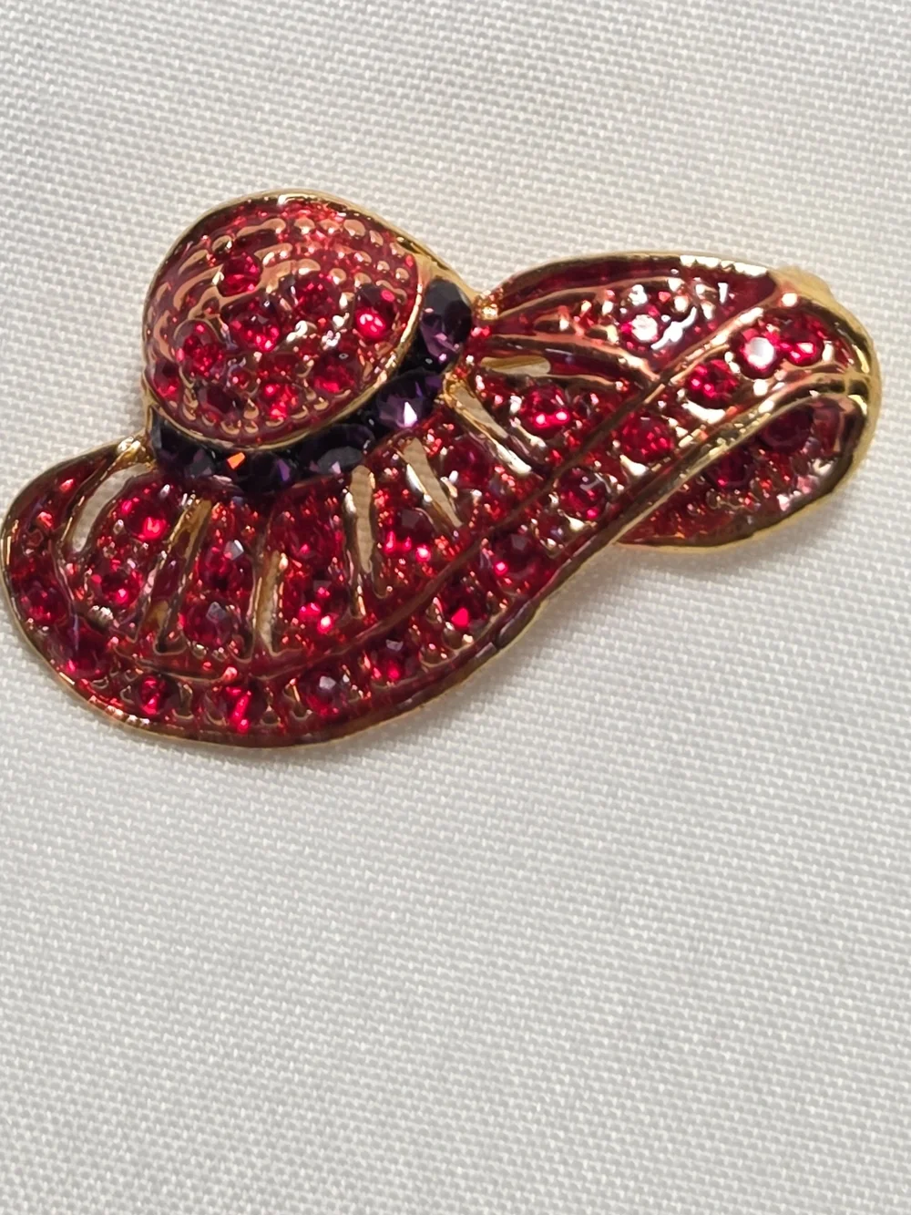 Vintage Red Hat Society Brooch Pin Red Glitter Enamel Red & Black Rhinestones